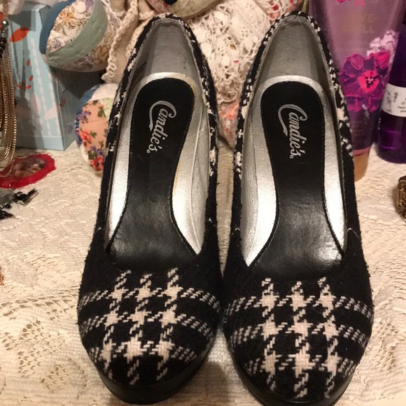 Candie's Shoes - 😻3/$20 Candies size 7 dress shoes